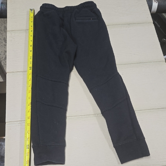 Jordan Black and Red Sweatpants Tapered Fit - Picture 7 of 9